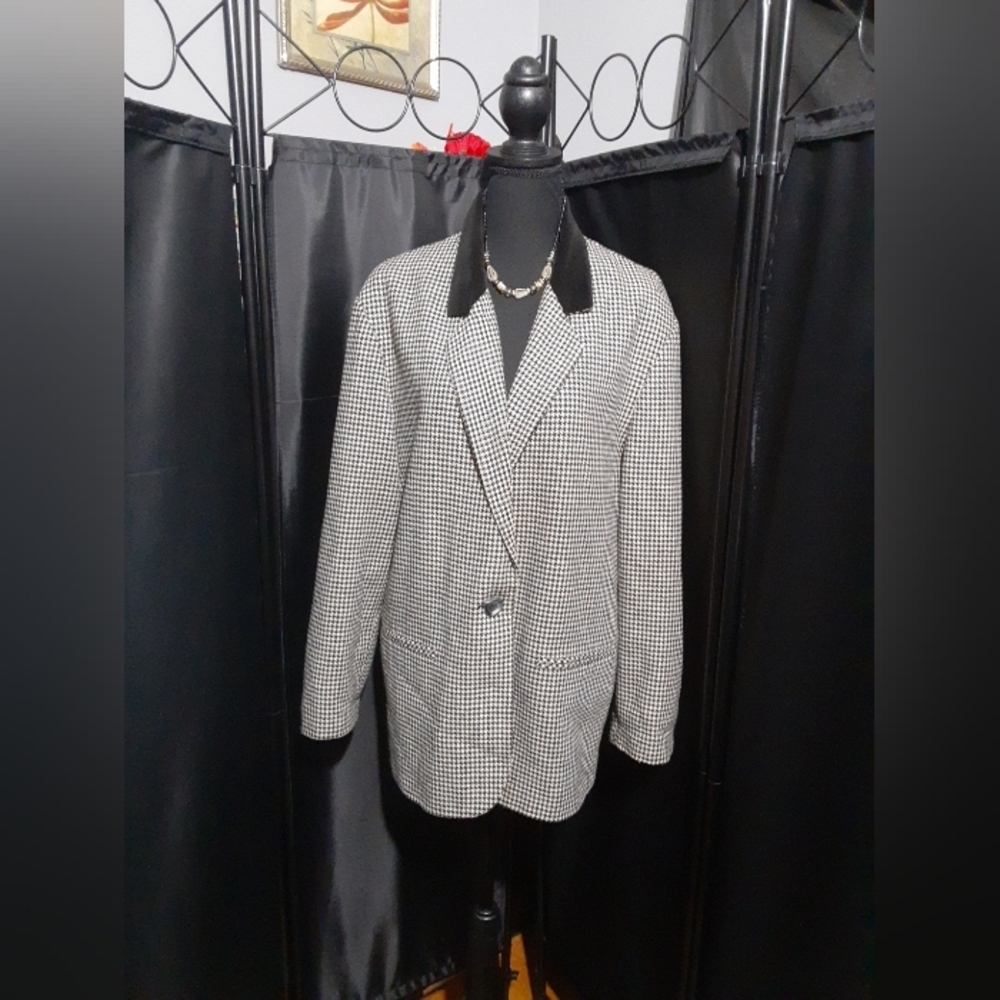 Sag Harbor Blazer Wool Blend Black and White Houndstooth Ladies Size 10 Office